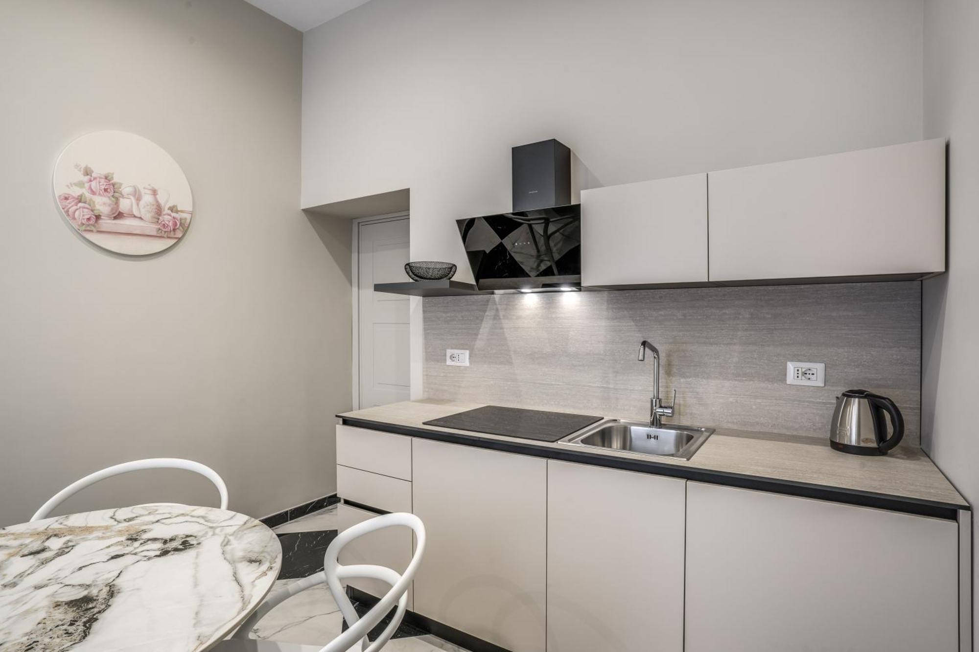 Lady Rose One Apartment Naples Exterior photo